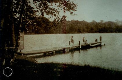 993.011.011 - Photo, Preston Lake Dock, c. 1925